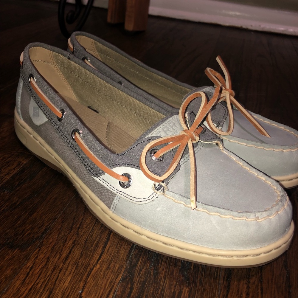 Women’s Sperry size 8.5